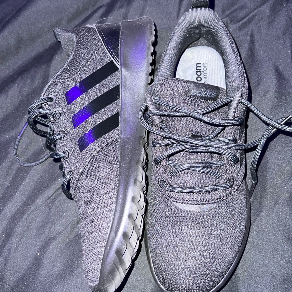 Size 7 Adidas Cloud-foam Sneakers
